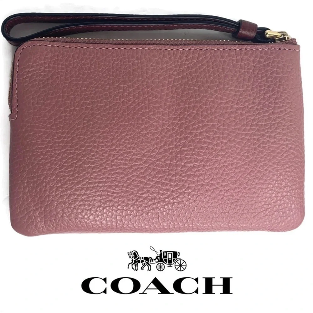 Coach Jes Horse & Carriage Leather Wristlet NWT